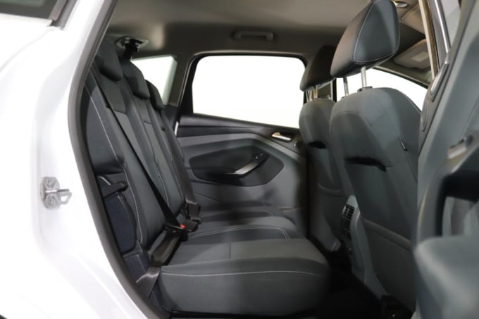 2025 Ford C-max