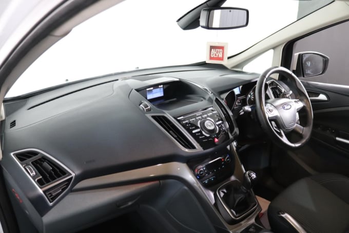2025 Ford C-max