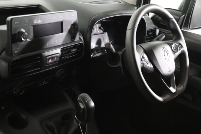 2025 Vauxhall Combo