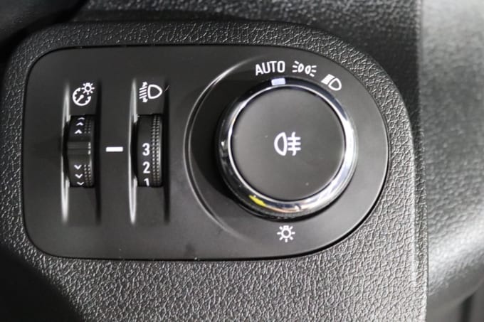2025 Vauxhall Combo