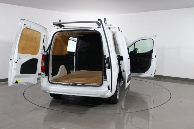 2025 Vauxhall Combo