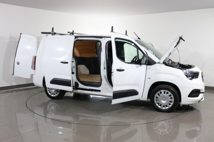 2025 Vauxhall Combo