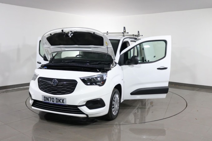 2025 Vauxhall Combo