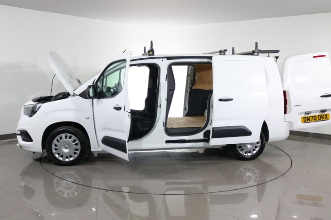 2025 Vauxhall Combo