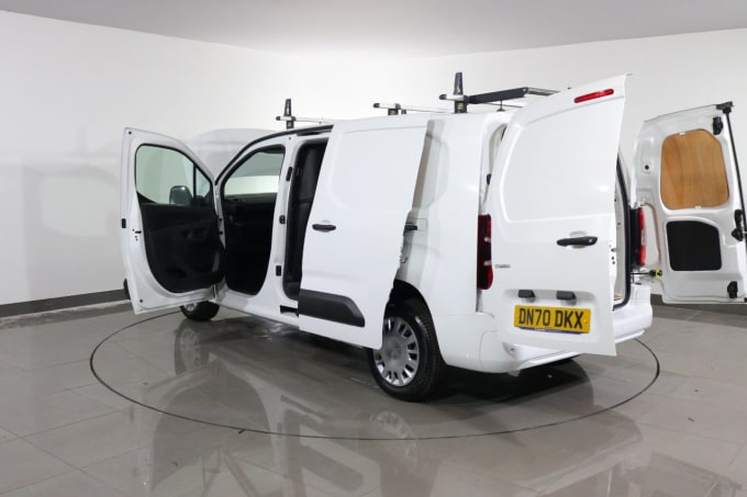 2025 Vauxhall Combo