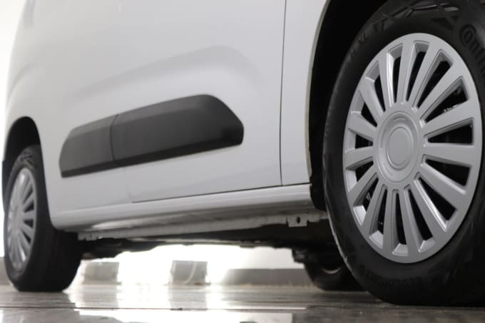2025 Vauxhall Combo