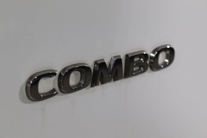 2025 Vauxhall Combo