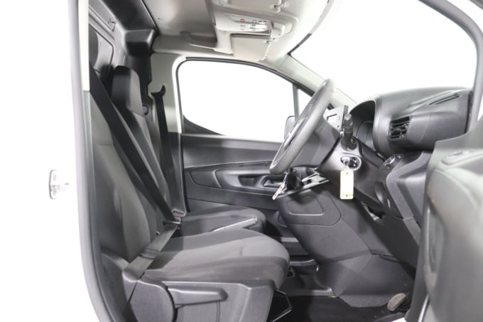 2025 Vauxhall Combo