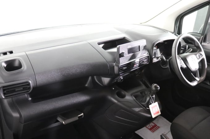 2025 Vauxhall Combo