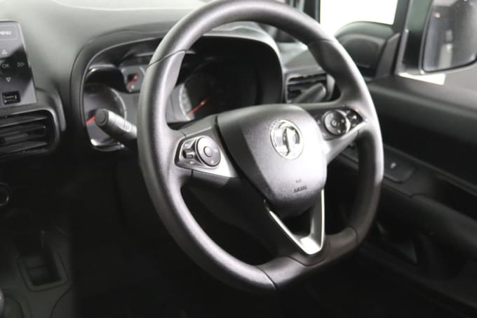 2025 Vauxhall Combo