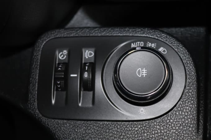 2025 Vauxhall Combo
