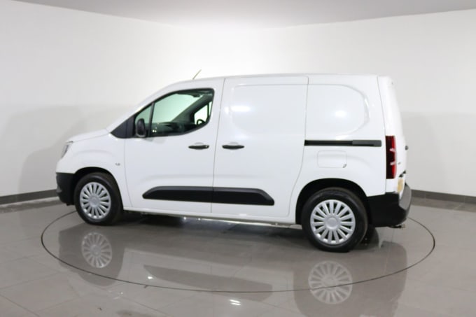 2025 Vauxhall Combo
