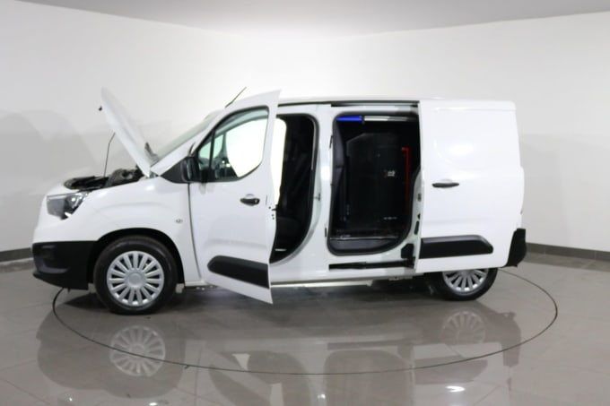 2025 Vauxhall Combo