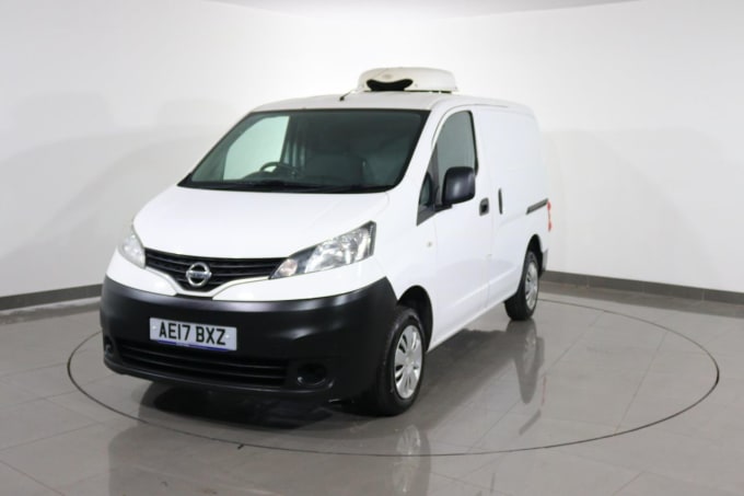 2025 Nissan Nv200