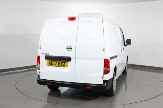 2025 Nissan Nv200