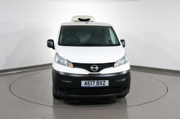 2025 Nissan Nv200