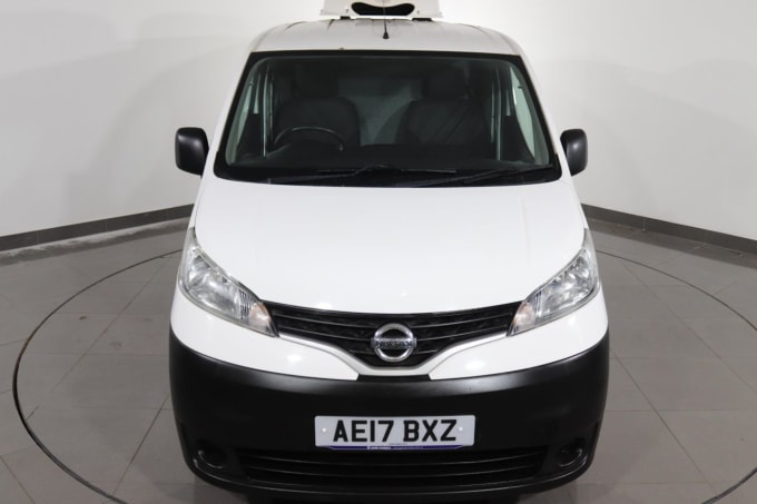2025 Nissan Nv200