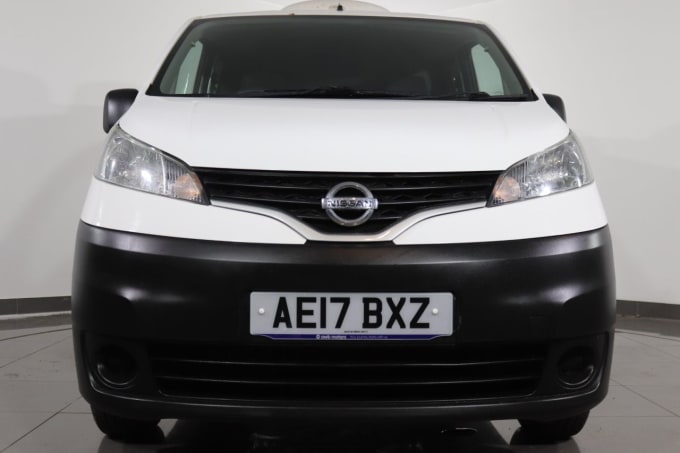2025 Nissan Nv200