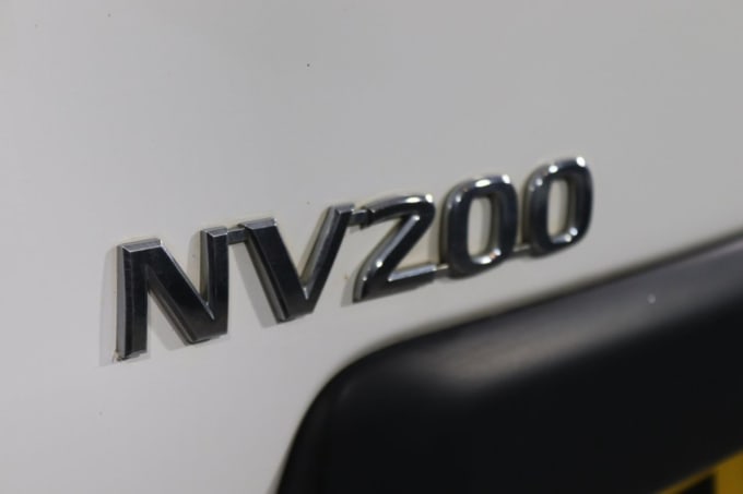2025 Nissan Nv200
