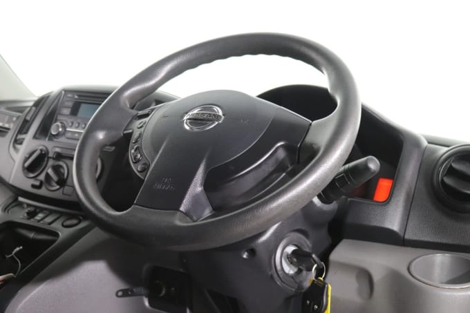 2025 Nissan Nv200
