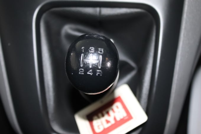 2025 Nissan Nv200