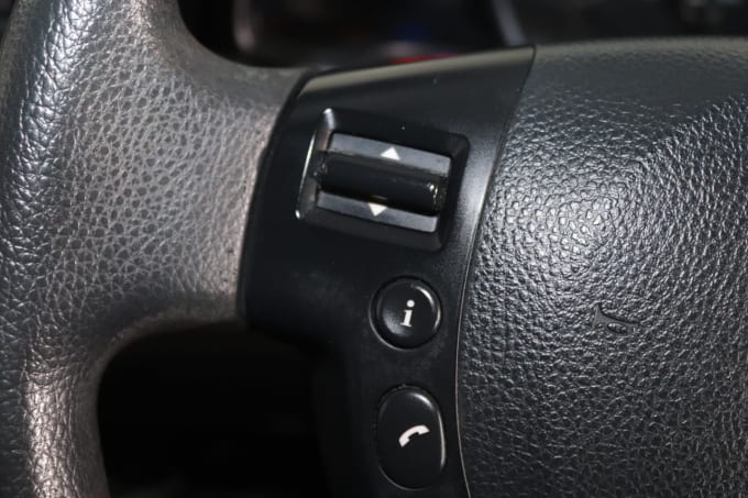 2025 Nissan Nv200
