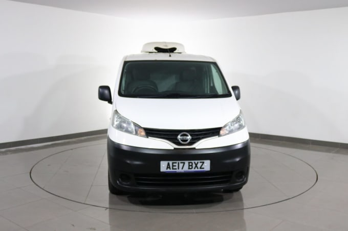2025 Nissan Nv200
