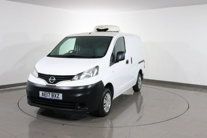 2025 Nissan Nv200