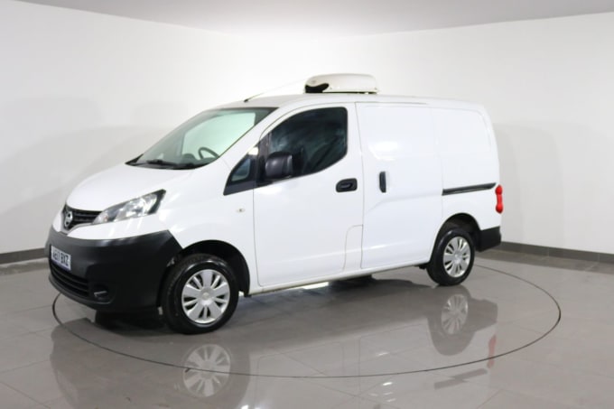 2025 Nissan Nv200