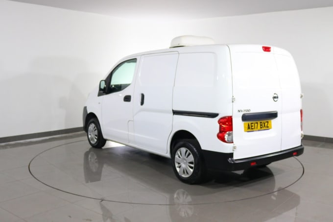 2025 Nissan Nv200