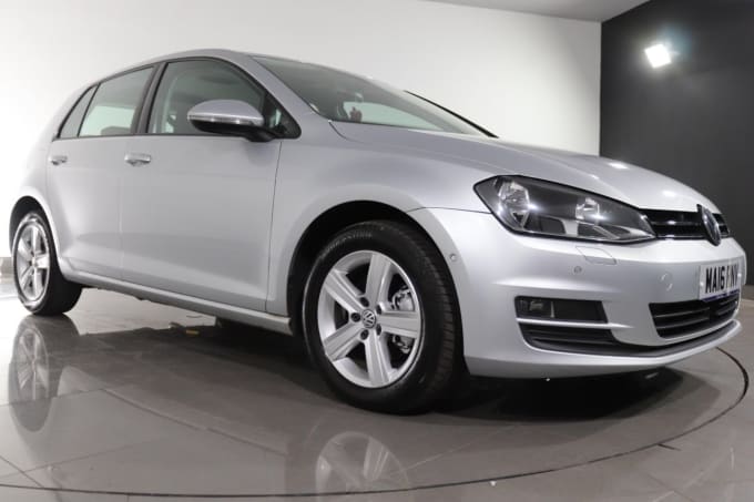 2025 Volkswagen Golf