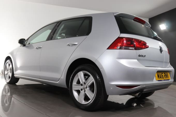 2025 Volkswagen Golf