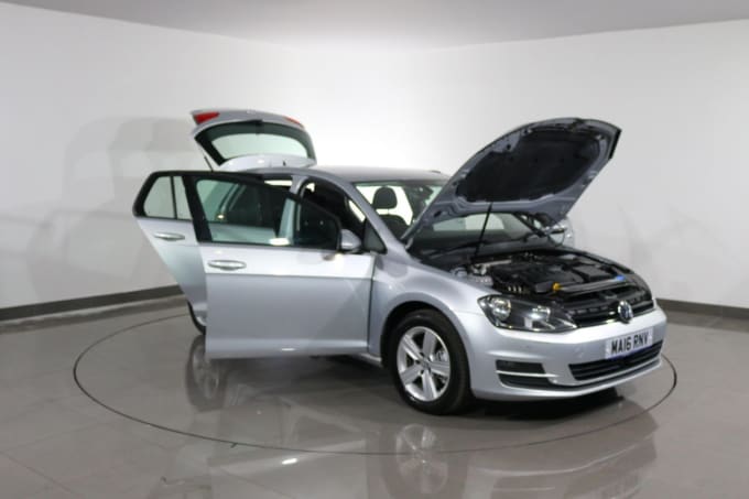 2025 Volkswagen Golf