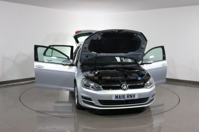 2025 Volkswagen Golf