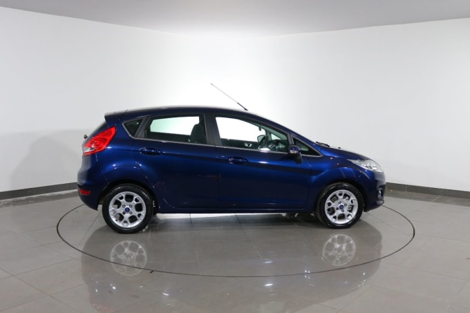 2025 Ford Fiesta