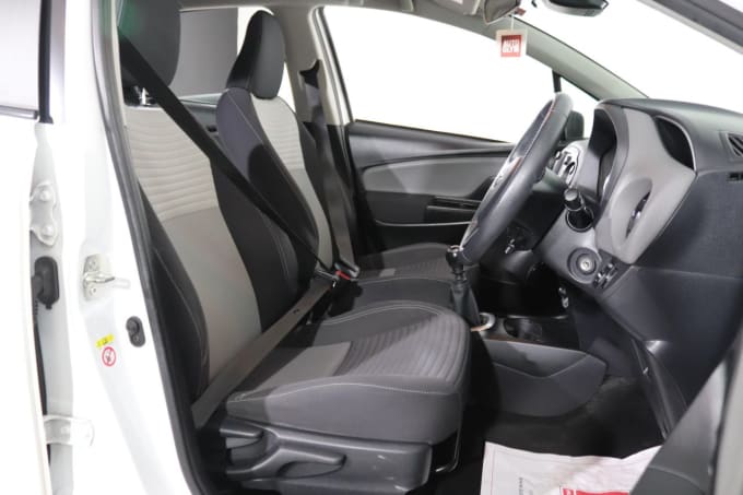 2025 Toyota Yaris