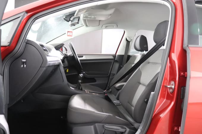 2025 Volkswagen Golf