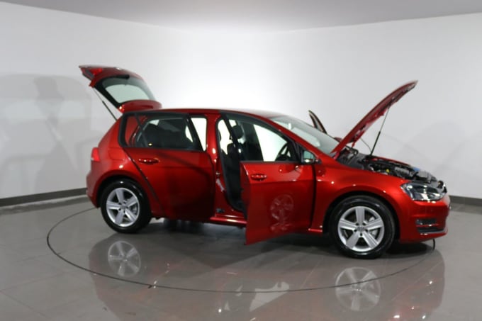 2025 Volkswagen Golf