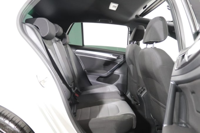 2025 Volkswagen Golf