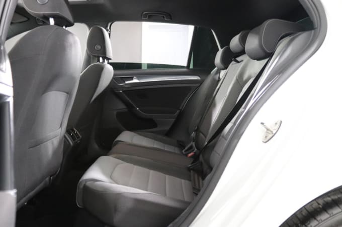 2025 Volkswagen Golf