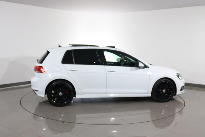 2025 Volkswagen Golf