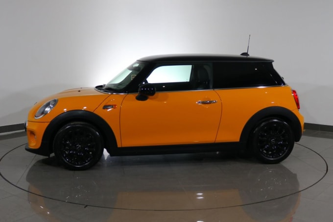 2025 Mini Hatch