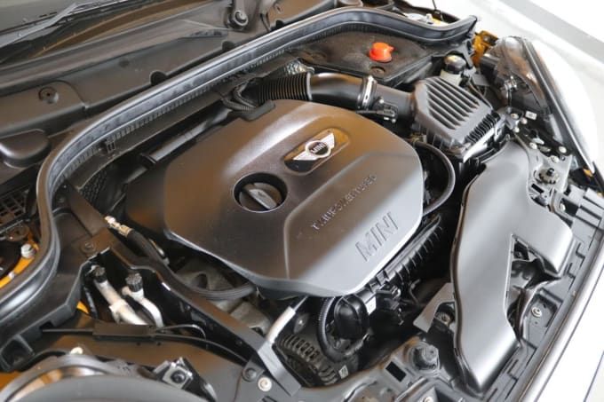 2025 Mini Hatch