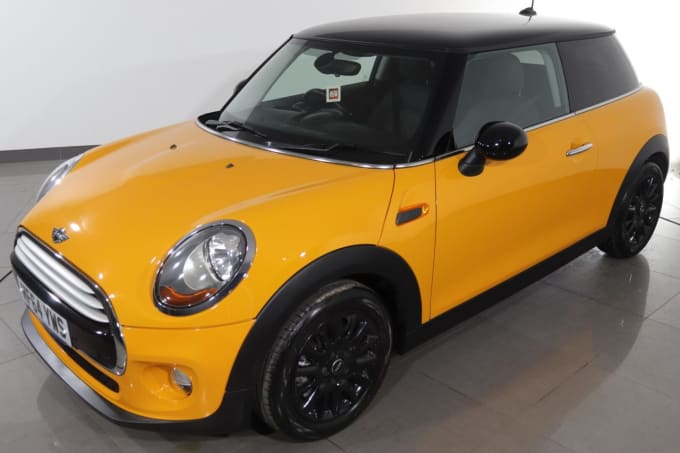 2025 Mini Hatch