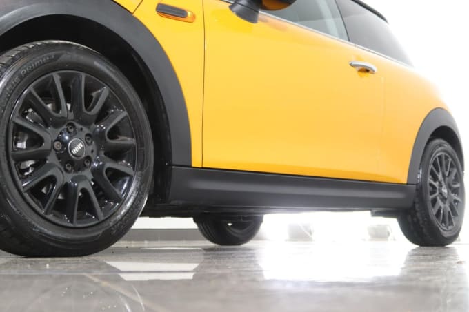 2025 Mini Hatch
