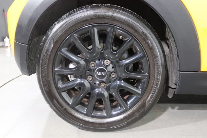 2025 Mini Hatch