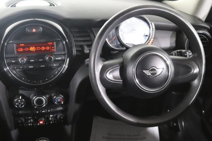 2025 Mini Hatch