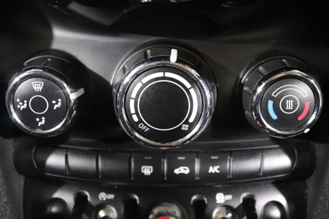 2025 Mini Hatch