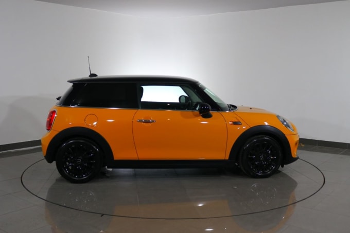 2025 Mini Hatch