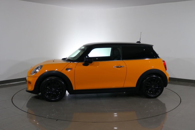2025 Mini Hatch